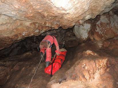 Пещерняк потъна в 11-метрова пропаст в Странджа