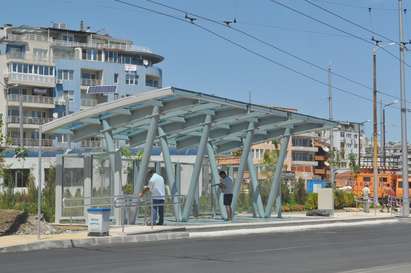 Обновеният автобусен терминал промени облика на “Меден рудник”(СНИМКИ)