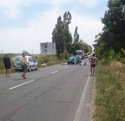Катастрофа блокира пътя Варна-Бургас