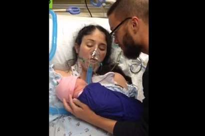 Бебе спаси майка си, жената излязла от кома след като чула плача му