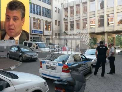 Парадокс: Асеновградският шеф на полицията бил подслушван, докато министърът го награждава