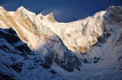 Високо в небето - подреждат кадри от величествените Хималаи в Казиното