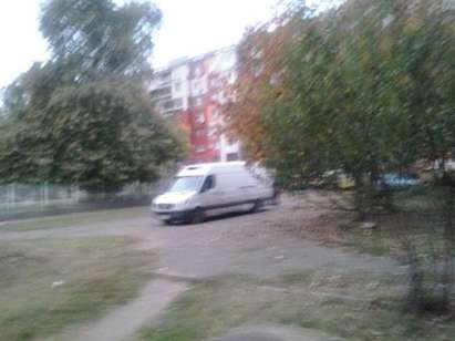 Бусове газят в детска площадка в ж.к. "Славейков"