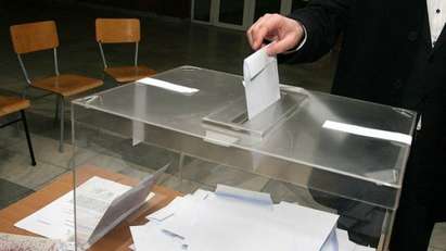 22,58% активност за местните избори и 20.43% - за национален референдум в община Бургас към 13 часа