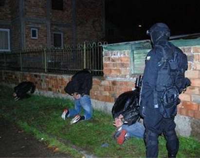 Въоръжени до зъби батки нападнаха четирима мъже на бензиностанция в Бургас