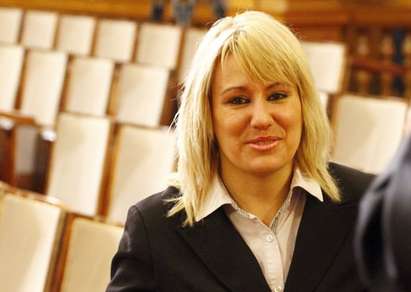 Ана Баракова: Всеки един народен представител трябва да си изпълнява задълженията съобразно закона!