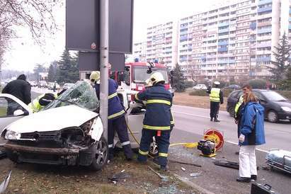 Пиян с Алфа Ромео помете такси и джип до „Мираж”