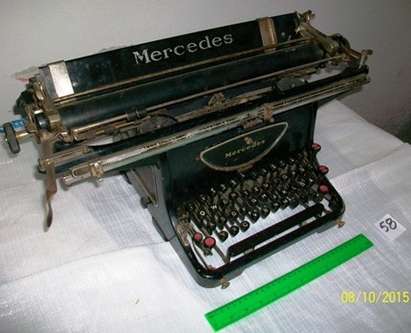 Пишеща машина "Мерцедес" излиза на търг в Бургас