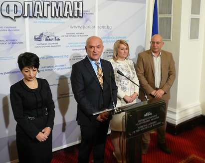 Нов скандал с Волен! Депутати сезират главния прокурор заради получени заплахи по телефона от привърженици на „Атака”