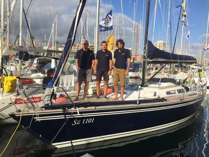 Екипажът на “Фурия” развя българския флаг и потегли на вълнуващо пътешествие през Атлантика