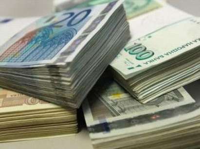 Българските домакинства имат 42 млрд. лв. по сметки