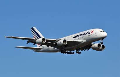 Самолет на "Ер Франс" кацна извънредно в Кения заради съмнение за бомба