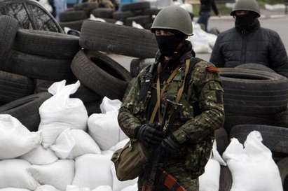 В Украйна се стрелят, примирието пак е нарушено