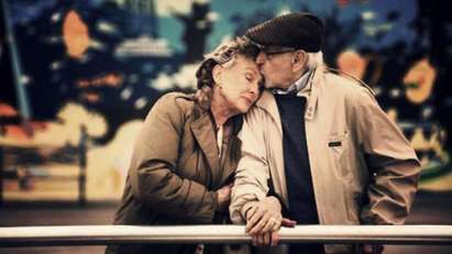 Любовта не знае умора: 91-годишен британец ще се жени за 96-годишната си изгора