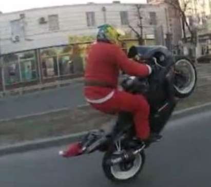 Варненец натопи Дядо Коледа в полицията, кара мотор като луд