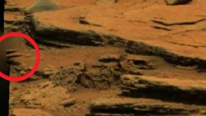 Лапа на извънземно се появи на снимка от Марс