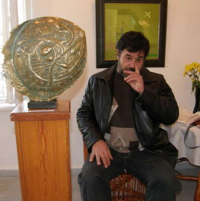 Крадци посягат на картини, обраха втори художник в Бургас