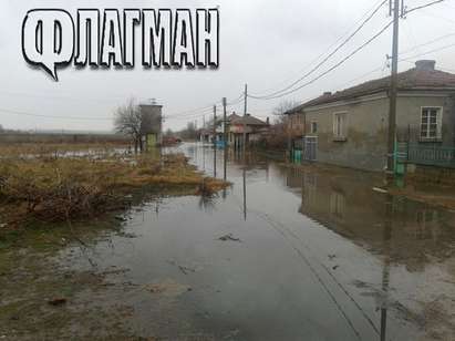Вижте ужаса от наводненото село Ливада (СНИМКИ)