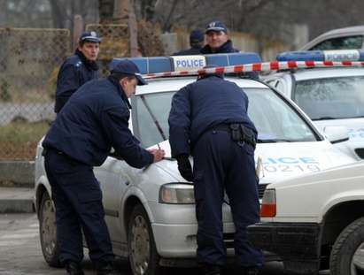 Екшън в ж. к. „Славейков”: Зрелищна гонка със стрелба между полиция и бандити завърши с арести