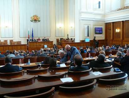 Парламентът одобри принципно гласуването през интернет – против са само БСП, ПФ и „Атака”