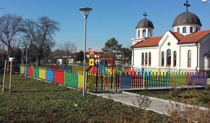 Изградиха нова детска зона в квартал "Долно Езерово"(СНИМКИ)