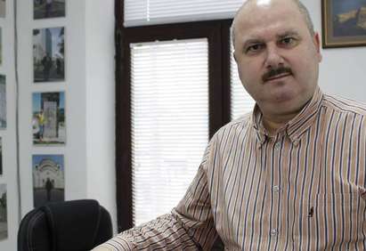 Журналистът Даниел Бузов: Кметът на Враца работи за мутрата Ники Турчето