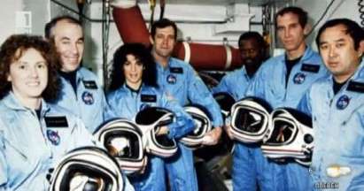 400 души почетоха с минута мълчание паметта на седемте астронавта от „Челинджър“