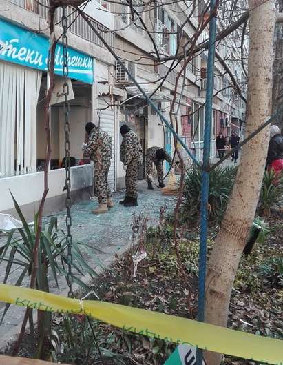 Прокуратурата разследва взрива в аптека „Марешки” в Бургас