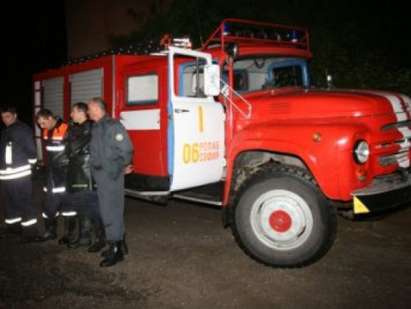 Пожар изпепели автомивка в Слънчев бряг