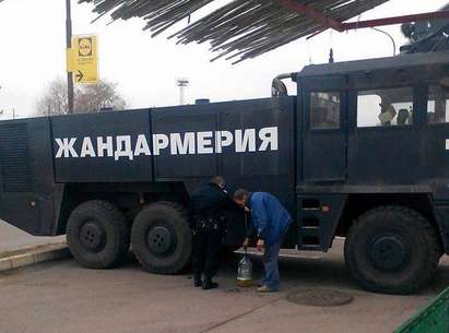 Въпросът на деня! Източва ли горивото този бургаски жандармерист?