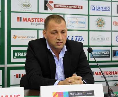 Собственикът на Нефтохимик Мартин Бошнаков: Бюджетът на клуба е 1 млн.лв. на година, искаме прозрачност на общинските средства