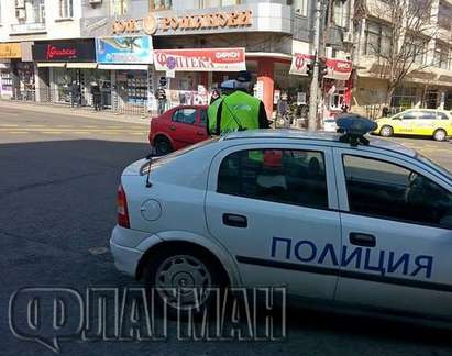 Блъснаха 65-годишен бургазлия на пешеходна пътека в центъра