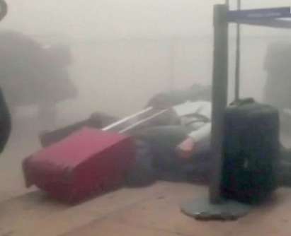 Шокиращо ВИДЕО показва летището в Брюксел минути след взривовете! (18+)