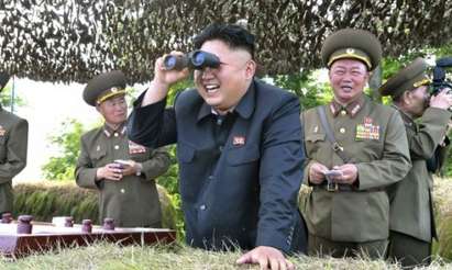 Ким Чен Ун лично изстреля нова междуконтинентална балистична ракета