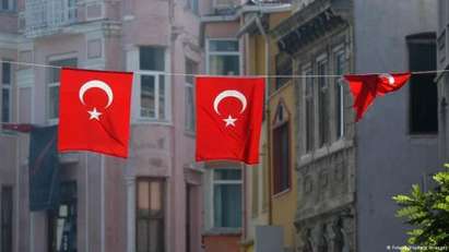Страшен скандал в Турция! Учител по ислям изнасилил десет момченца
