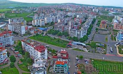 Вижте уникални кадри от върха на Небостъргача в ж.к."Меден рудник"(СНИМКИ)