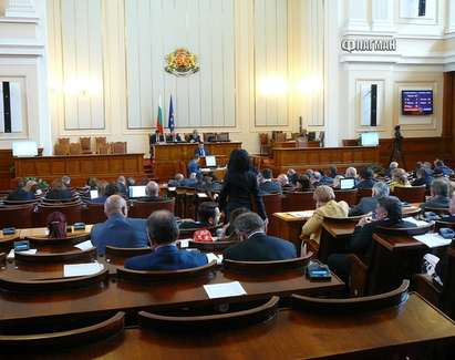 Гавра: Депутати смениха закон, за да насрочат референдума на Слави през август