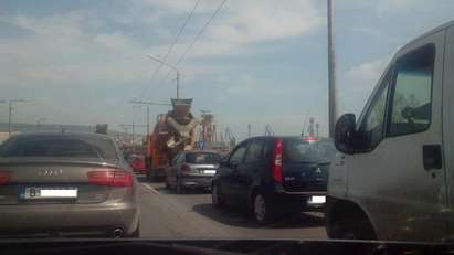 Ремонтът на Аспаруховия мост спира румънци за почивка в Бургас