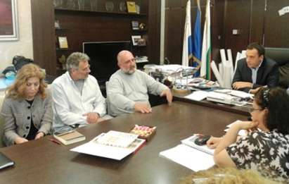 Домоуправители се срещнаха с кмета Димитър Николов заради презастрояването