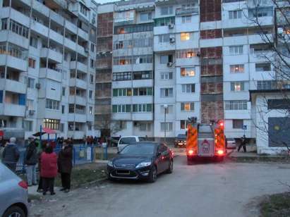 Първо във Флагман: Евакуираха блок в „Меден рудник“ заради пожар, разследват умишлен палеж