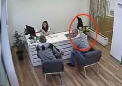Крадец задигна телефона на служителка в офис за покупка на земеделски земи