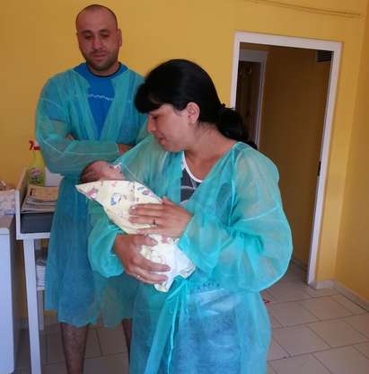Съветват Надежда да прекъсне бременността, но на 1 юни тя получи най-хубавия подарък в МБАЛ-Бургас!