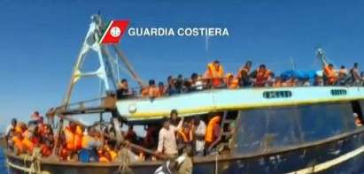 360 африканци спасени край бреговете на Италия