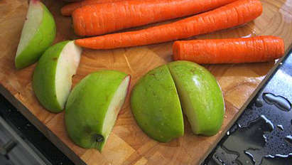Задължително хапвайте тези плодове и зеленчуци с обелките!