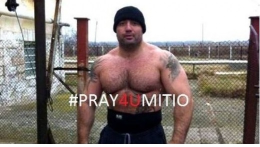 #Prayformitio! Стрелбата в Слънчев бряг роди нови вицове и карикатури (СНИМКИ)