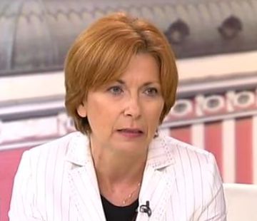 Социолог: Расте подкрепата за Патриотичния фронт и за министър Ивелина Василева