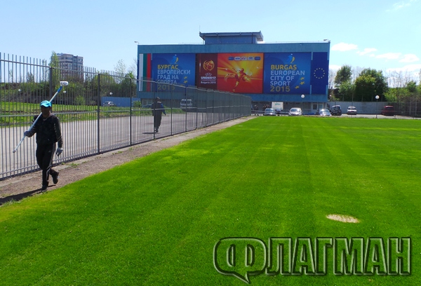 Министърът на спорта Красен Кралев разпореди проверка на стадион Черноморец