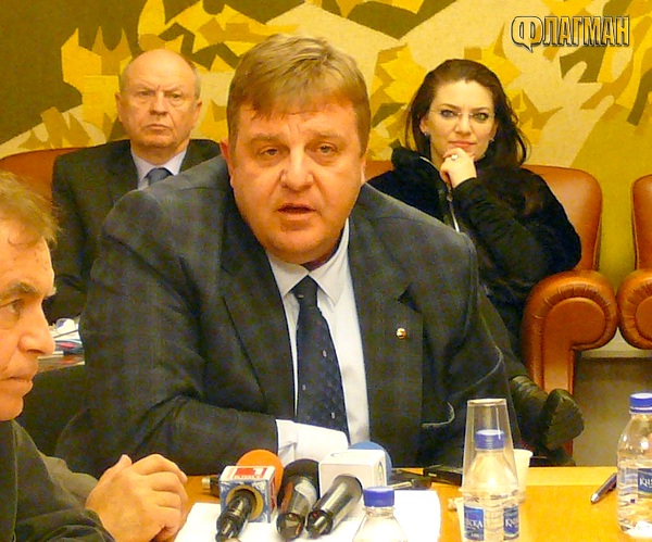 Каракачанов отряза левите: Не е възможно да подкрепим кандидат-президент на БСП!