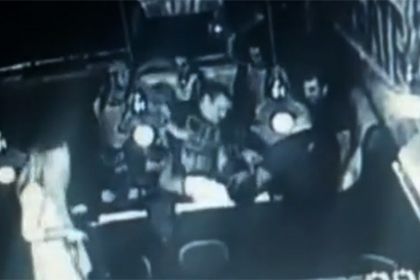 Кикбоксьор уби посетител на бар за секунди (ВИДЕО 18+)
