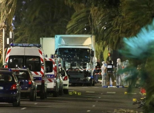 Ужасът е неописуем! Повече от десет дечица са загинали при кървавия терор в Ница
